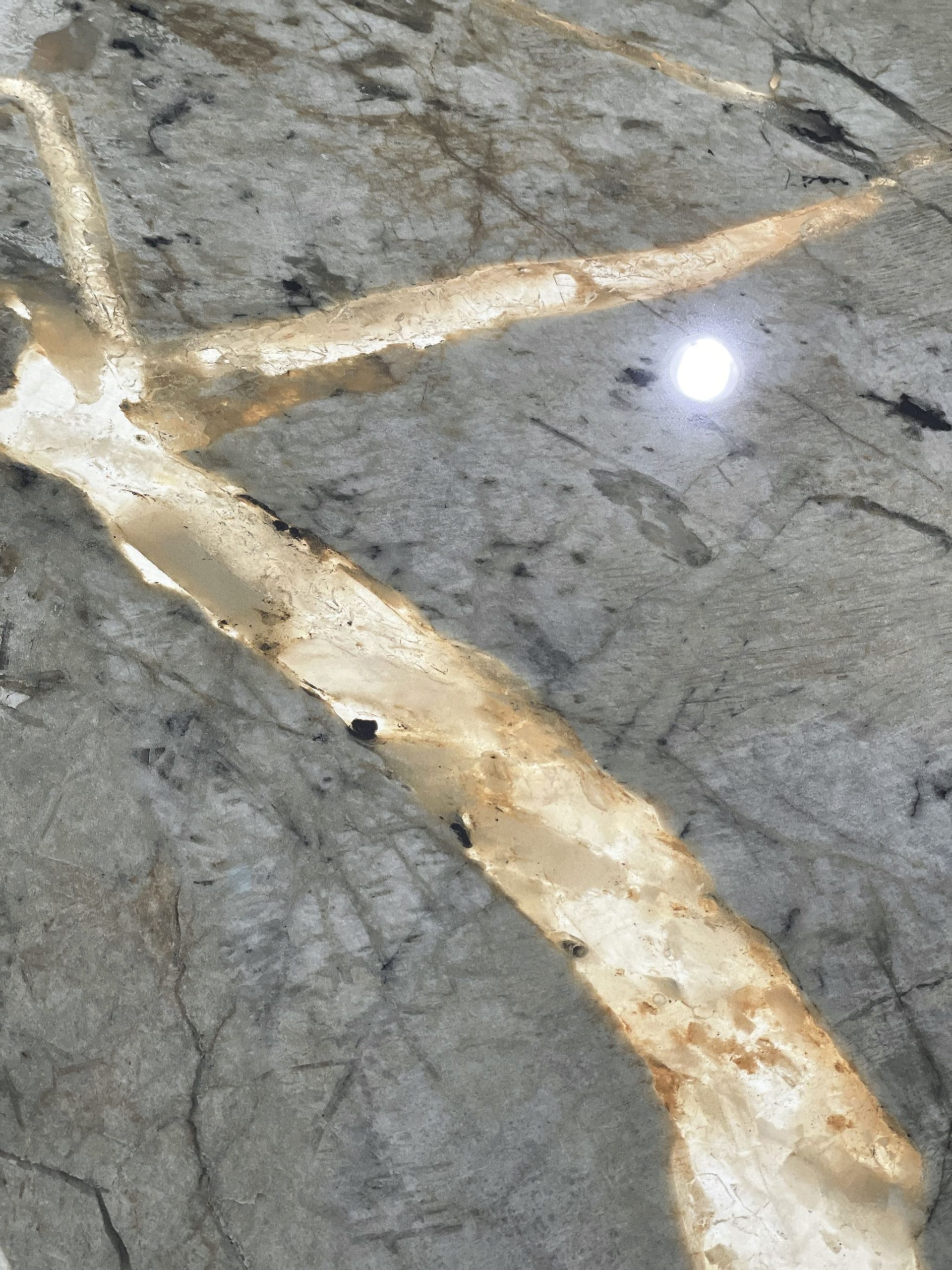 translucent stone effect finish sintered stone in BJS